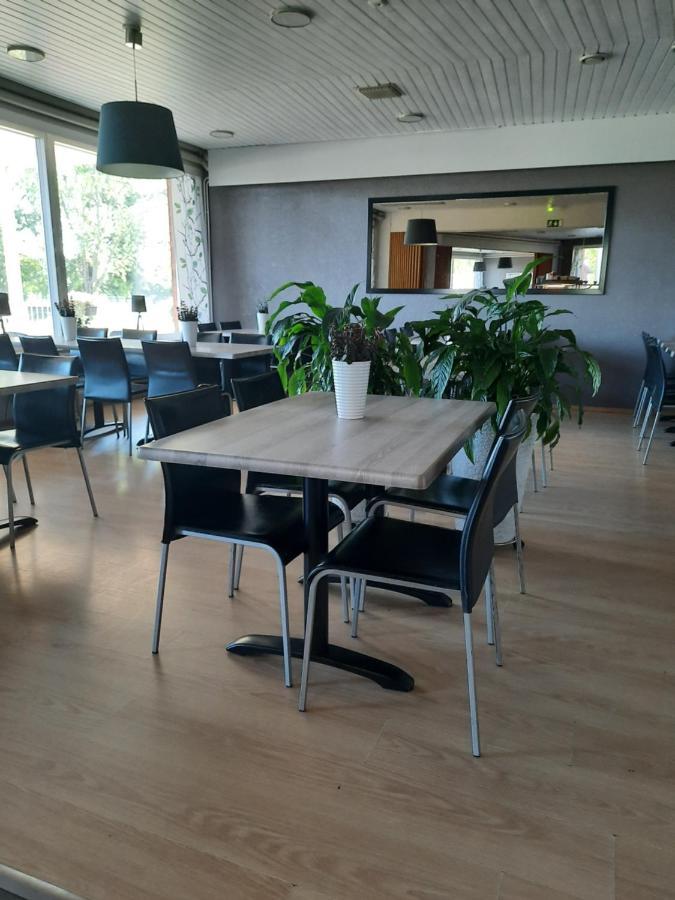 Juthbacka Hotell Uusikaarlepyy 외부 사진